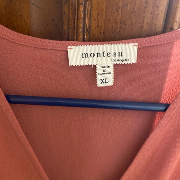 Pink shirt size XL - Picture 3 of 3